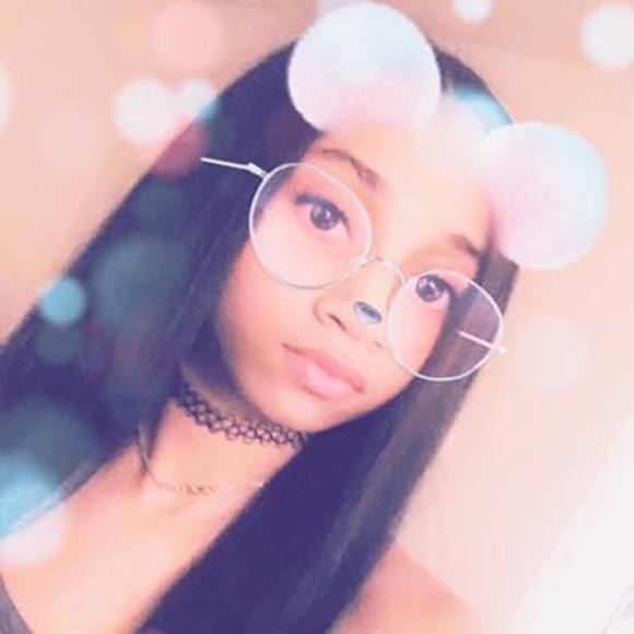 Profile Picture of Kylee Askew (@kyleeaskew393) on Poshmark