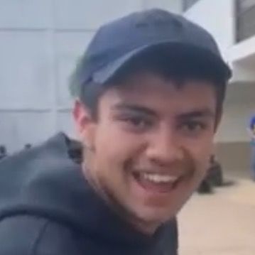 Profile Picture of cuadrado (@cuadradodelavasconselos) on Tiktok