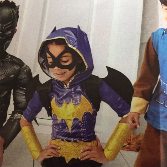 Profile Picture of M Ortiz (@mbortiz) on Poshmark