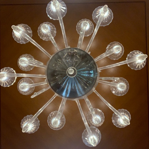 Profile Picture of Parker Cracroft (@parker_jesse) on Poshmark