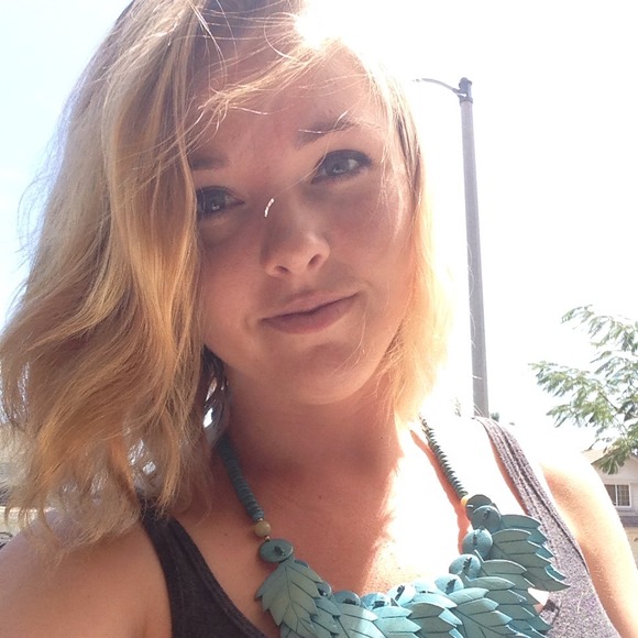 Profile Picture of Ashley Maclennan (@armaclennan) on Poshmark