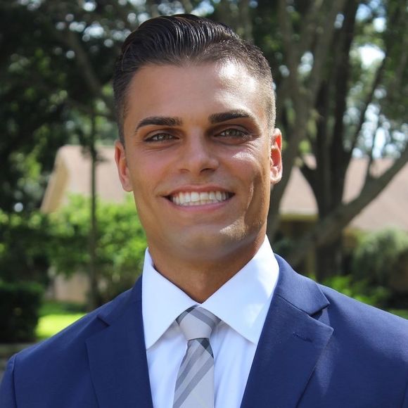 Profile Picture of Manny Konstantinidis (@mannyk727) on Poshmark