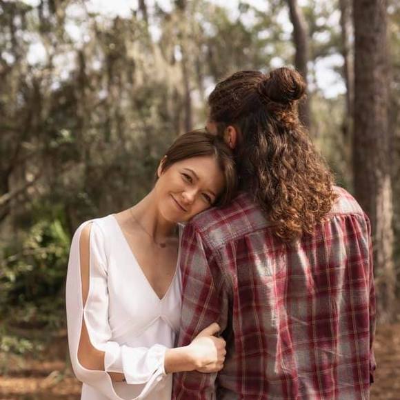 Profile Picture of Caley Thompson (@caleydeann) on Poshmark