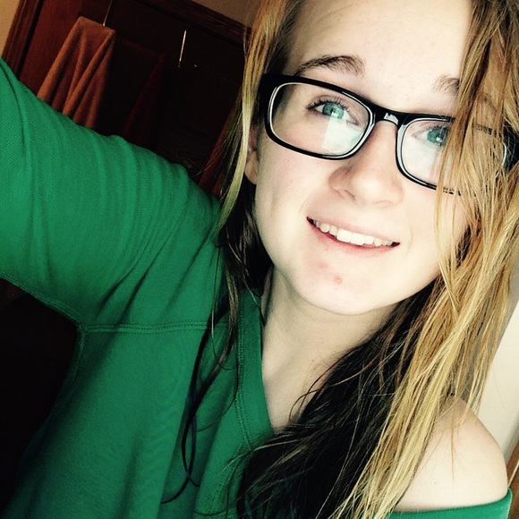 Justine Forman - Poshmark Profile Picture of Justine Forman (@jmoney_01) on Poshmark