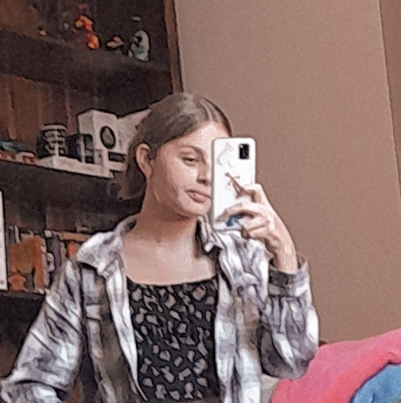 Amber Stoneman - Poshmark Profile Picture of Amber Stoneman (@amberpaige210) on Poshmark