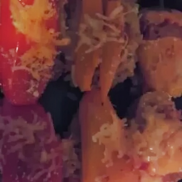 Profile Picture of Allen Scott (@mangaraven) on Poshmark