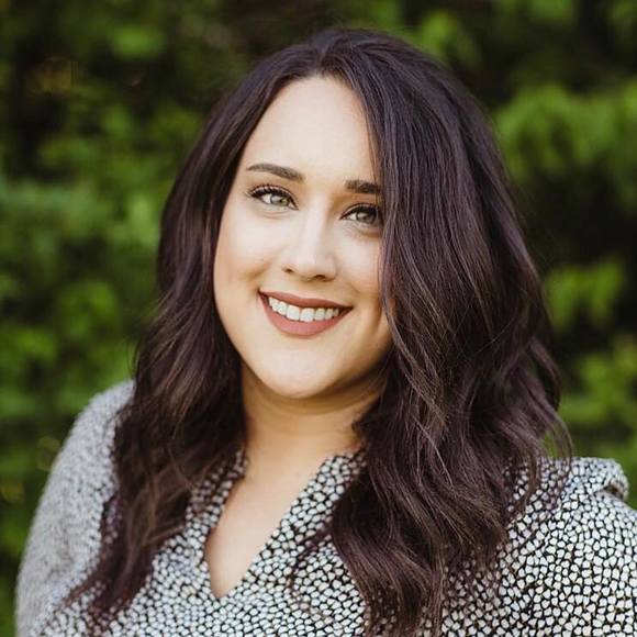 Noelle Tieszen - Poshmark Profile Picture of Noelle Tieszen (@noelletieszen) on Poshmark