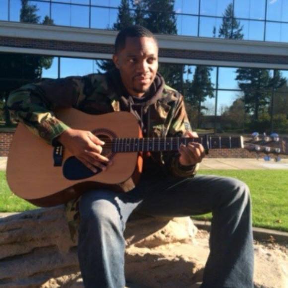 Kevin Roberts - Poshmark Profile Picture of Kevin Roberts (@kmatt2528) on Poshmark