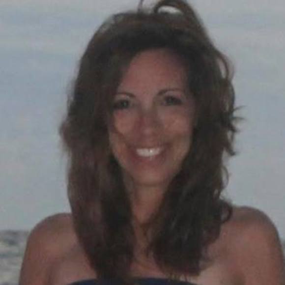Profile Picture of Shelly Beckelman (@sjbeckelman) on Poshmark