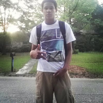 Profile Picture of Devin March (@KingDevin14) on Twitter
