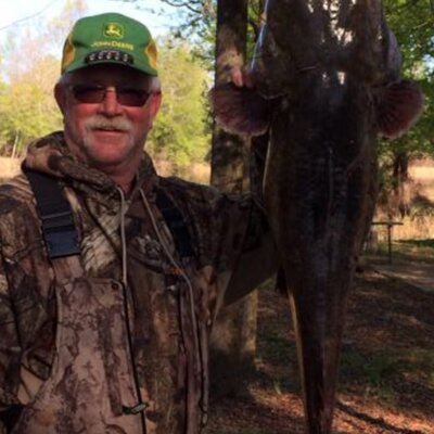 Profile Picture of Joe Lisenby (@y_lisenby) on Twitter