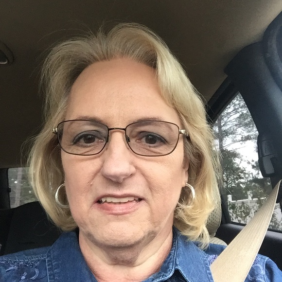 Sandra Ellenberg - Poshmark Profile Picture of Sandra Ellenberg (@gram53) on Poshmark