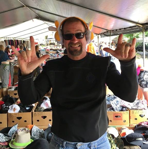 Profile Picture of Wally Schulfer (@waleye60) on Poshmark