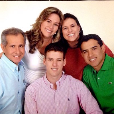 Profile Picture of Stella Restrepo (@stella_res) on Twitter