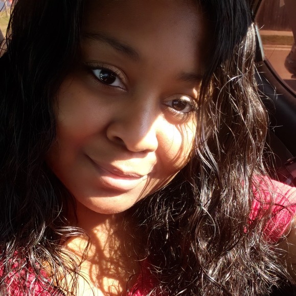 Jamelia Davis - Poshmark Profile Picture of Jamelia Davis (@julybabii) on Poshmark