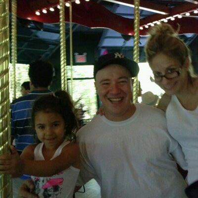 Profile Picture of James Calabrese (@j1andh2) on Twitter