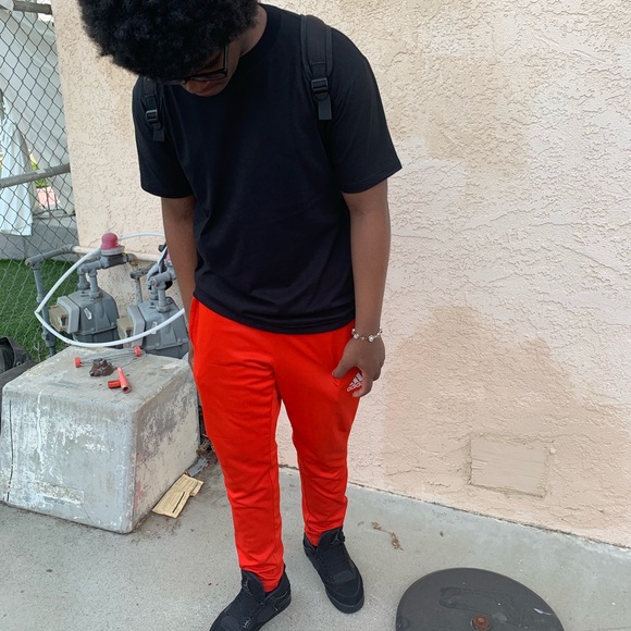 Profile Picture of Albert Hall (@albert_34) on Poshmark