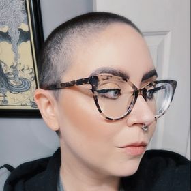 Profile Picture of Bianca Garcia (@biancachauvon) on Pinterest