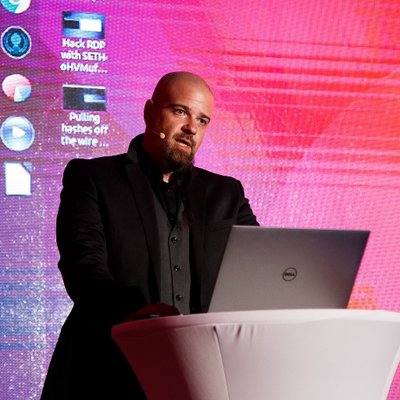 Profile Picture of Len Noe (@hacker_213) on Twitter