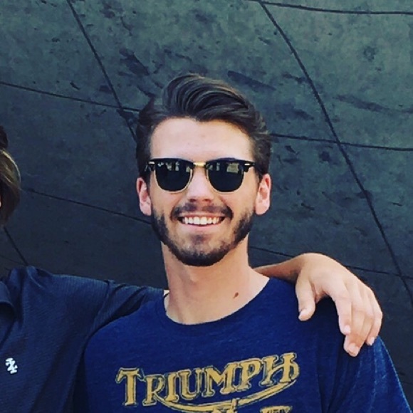 Profile Picture of James Beutelschies (@jmbeutelschies) on Poshmark