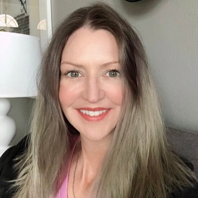 Profile Picture of Tina Shakour 🌎 ☮️ 💚 #twrwanda (@tinashakour) on Twitter