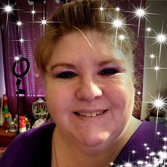 Profile Picture of Joanna Danson (@jolee72) on Poshmark