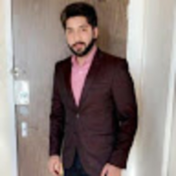 Profile Picture of Ahmed Raza (@ahmedmild) on Poshmark