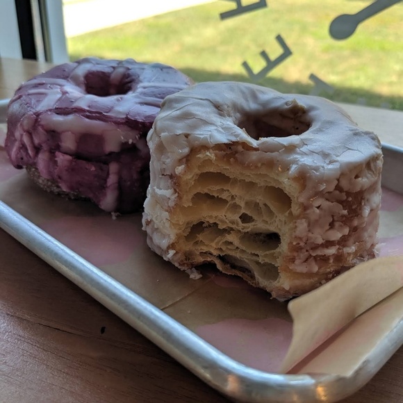 Profile Picture of Guy Junkins (@guyjunkins) on Poshmark