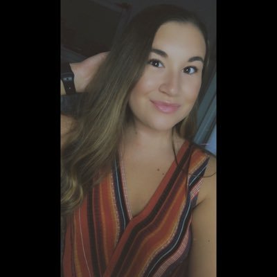 Profile Picture of Lindsey Burrell (@BurrellLindsey) on Twitter