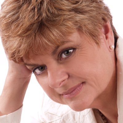 Profile Picture of Lisa Woolfolk (@lisa_woolfolk) on Twitter