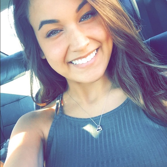 Profile Picture of Kim Jackson (@kljackson63) on Poshmark