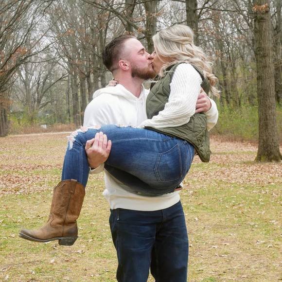 Profile Picture of Jessica Keener (@jlkeen13) on Poshmark