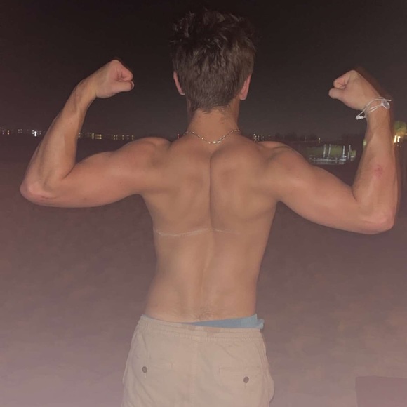 Profile Picture of Kyle Cotty-mize (@kylecm21) on Poshmark