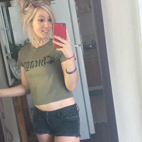 Kiley Orosz - Poshmark Profile Picture of Kiley Orosz (@kko110) on Poshmark