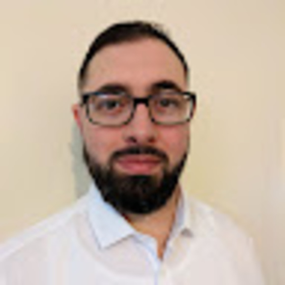 Profile Picture of Chris Standring (@chris_standring) on Poshmark