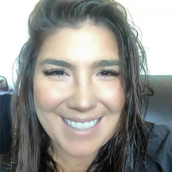 Profile Picture of Robbyn Ericsson (@robbynericsson) on Poshmark