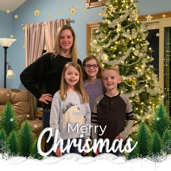 Profile Picture of Julie Adams biederman (@julieb21) on Poshmark