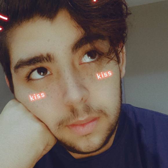 Profile Picture of Joshua Benitez (@joshuabenite336) on Poshmark