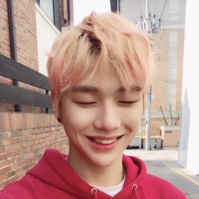 Profile Picture of Sun Nguyễn (@SunNguyn4) on Twitter