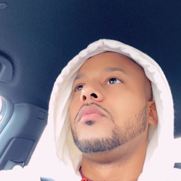 Profile Picture of Markus Teixeira (@marcoteixeira) on Poshmark