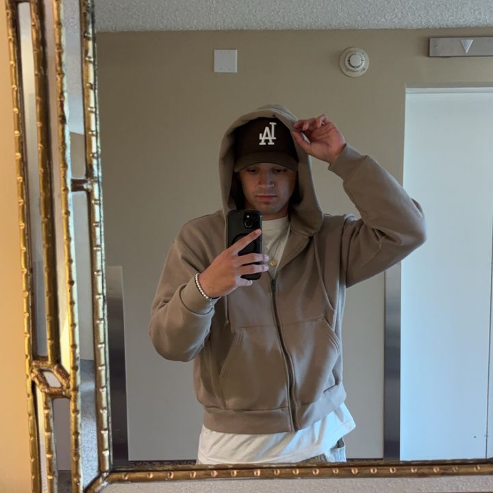 Profile Picture of B❗️ (@bradey.farzley) on Tiktok