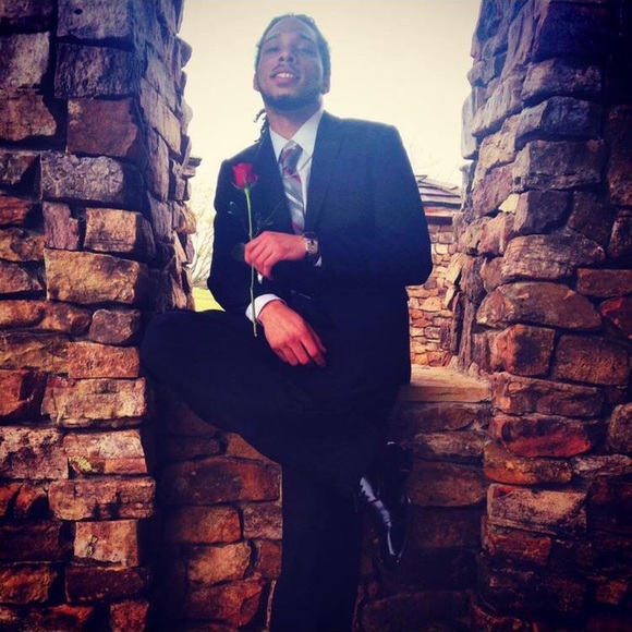 Profile Picture of Craig Winter (@loudtv_) on Poshmark