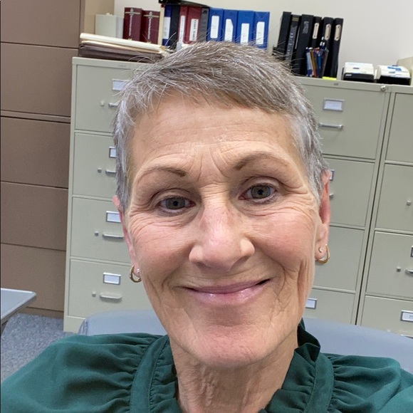 Profile Picture of Jackie Wilkinson (@hannieva) on Poshmark