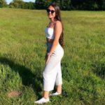 Profile Picture of Liv (@olivia.sharp) on Instagram