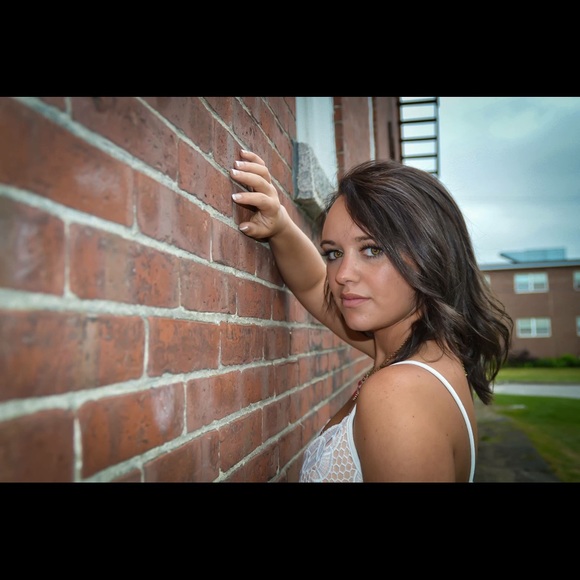 Profile Picture of Emily Mcalpine (@emilymae2016) on Poshmark