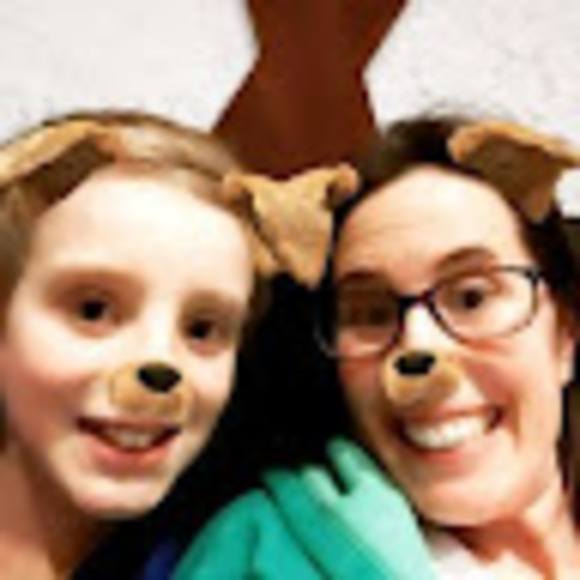 Profile Picture of Sharon Shlien (@sharonshlien) on Poshmark