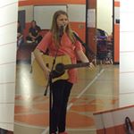 Profile Picture of Kelli Wallace (@kellisings0ffical) on Instagram