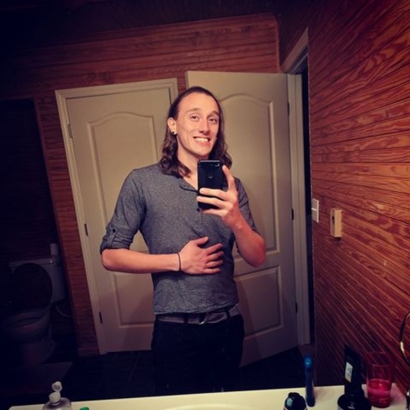 Profile Picture of Christopher Chavez (@chris31295) on Poshmark