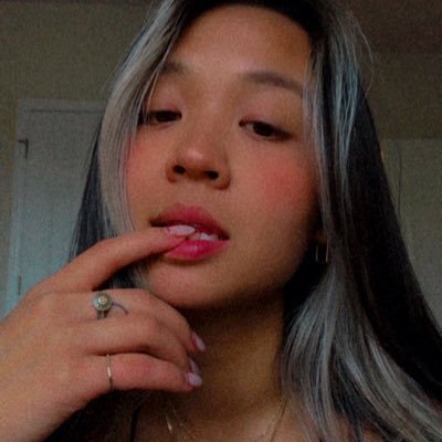 Profile Picture of Victoria Nguyen (@vvmknn) on Twitter