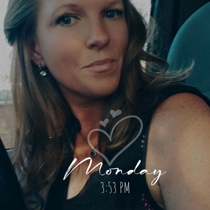 Profile Picture of Amanda Kennedy (@amandaclanton81) on Tiktok